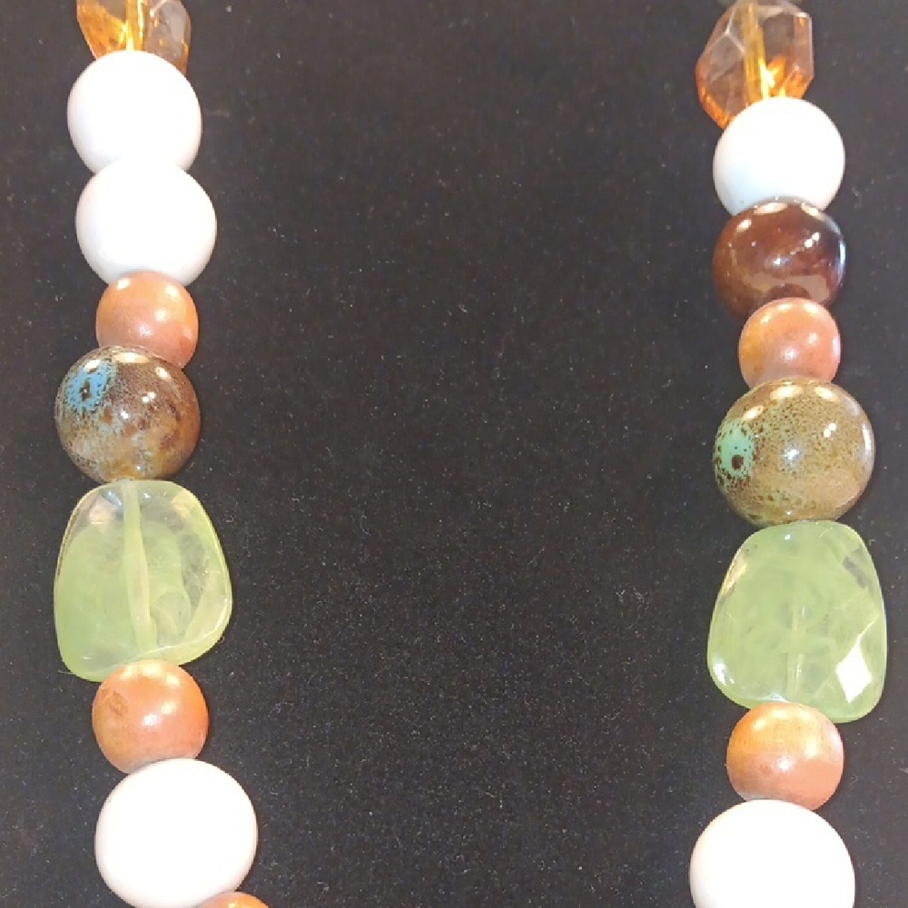 Artisan Handmade Chunky Multicolor Beaded Necklace - Picture 3 of 7
